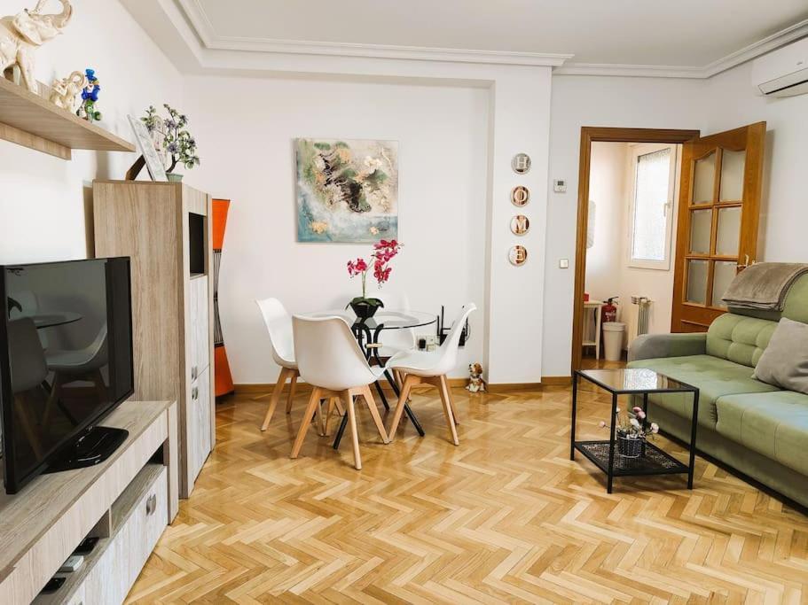 Apartamentos Turisticos Seviro Madrid Exteriér fotografie